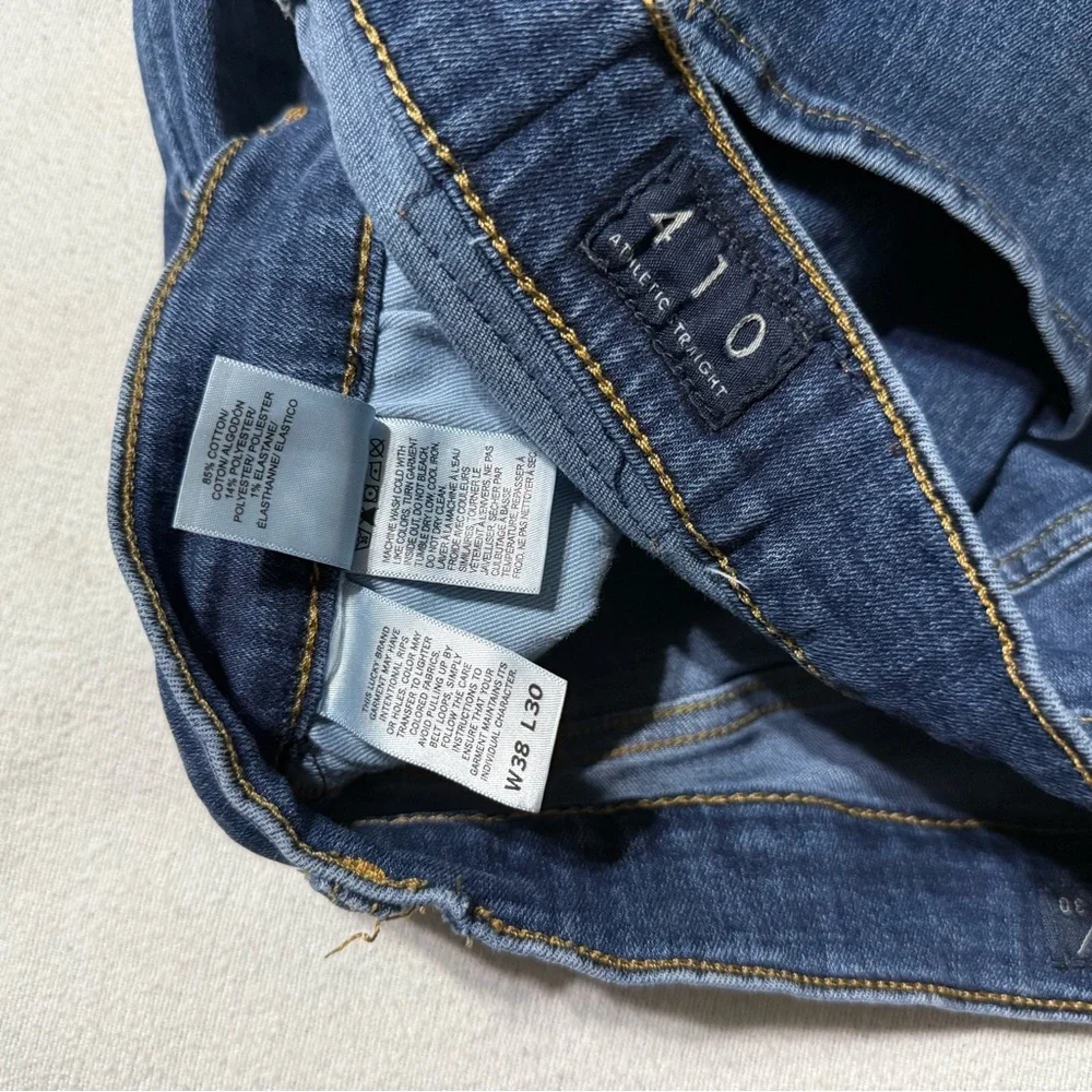 Lucky Brand Jeans Mens 38x29 Blue 410 Athletic Straight Medium Wash Denim‎